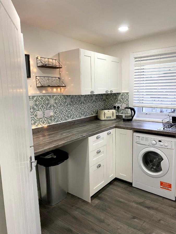 Entire Modern Apartment In Oban With Balcony ภายนอก รูปภาพ