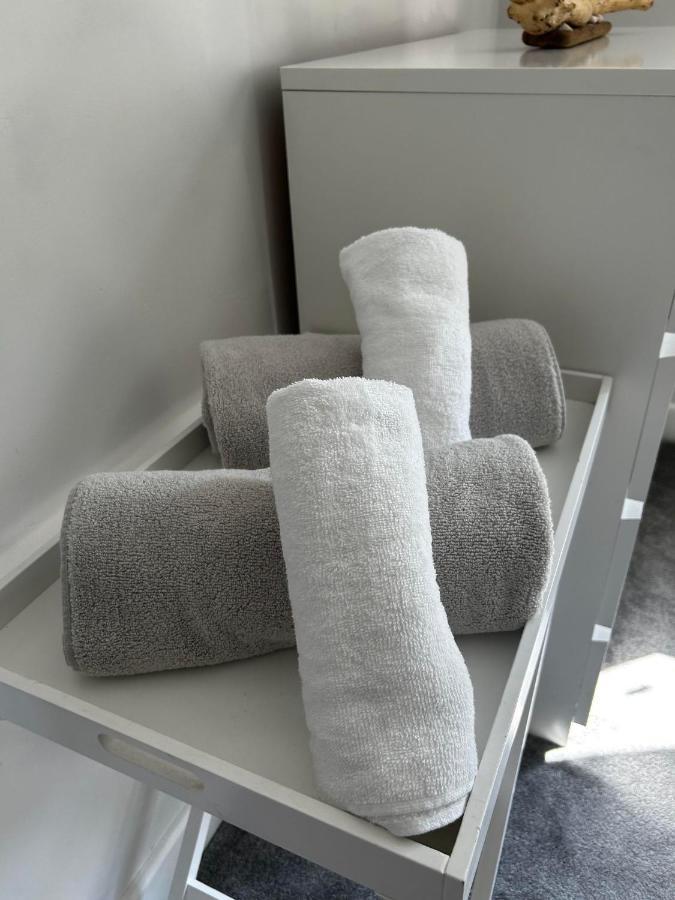 Entire Modern Apartment In Oban With Balcony ภายนอก รูปภาพ
