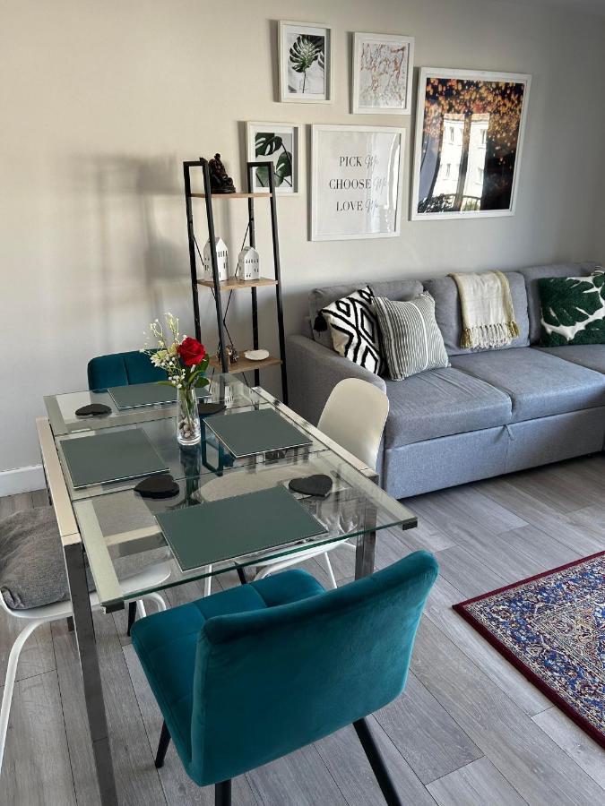 Entire Modern Apartment In Oban With Balcony ภายนอก รูปภาพ